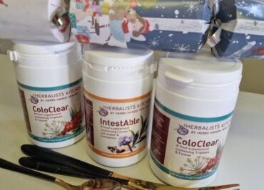 Manage festive overindulgence with Christmas Meal Herb Bowel support, promoting comfort and ease during holiday meals.